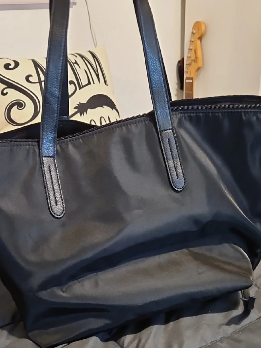 Botkier spacious black